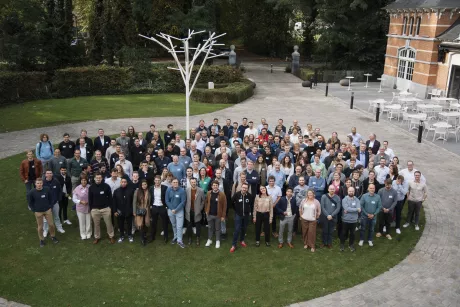 Elmos Group Foto